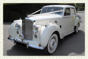 1953 Bentley ‘R’ type in Ivory with Chestnut Brown leather interior
